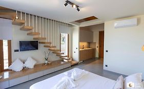 Golden Sun Suites
